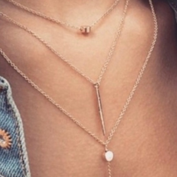 Gold Layering Necklace - Picture 4 of 5